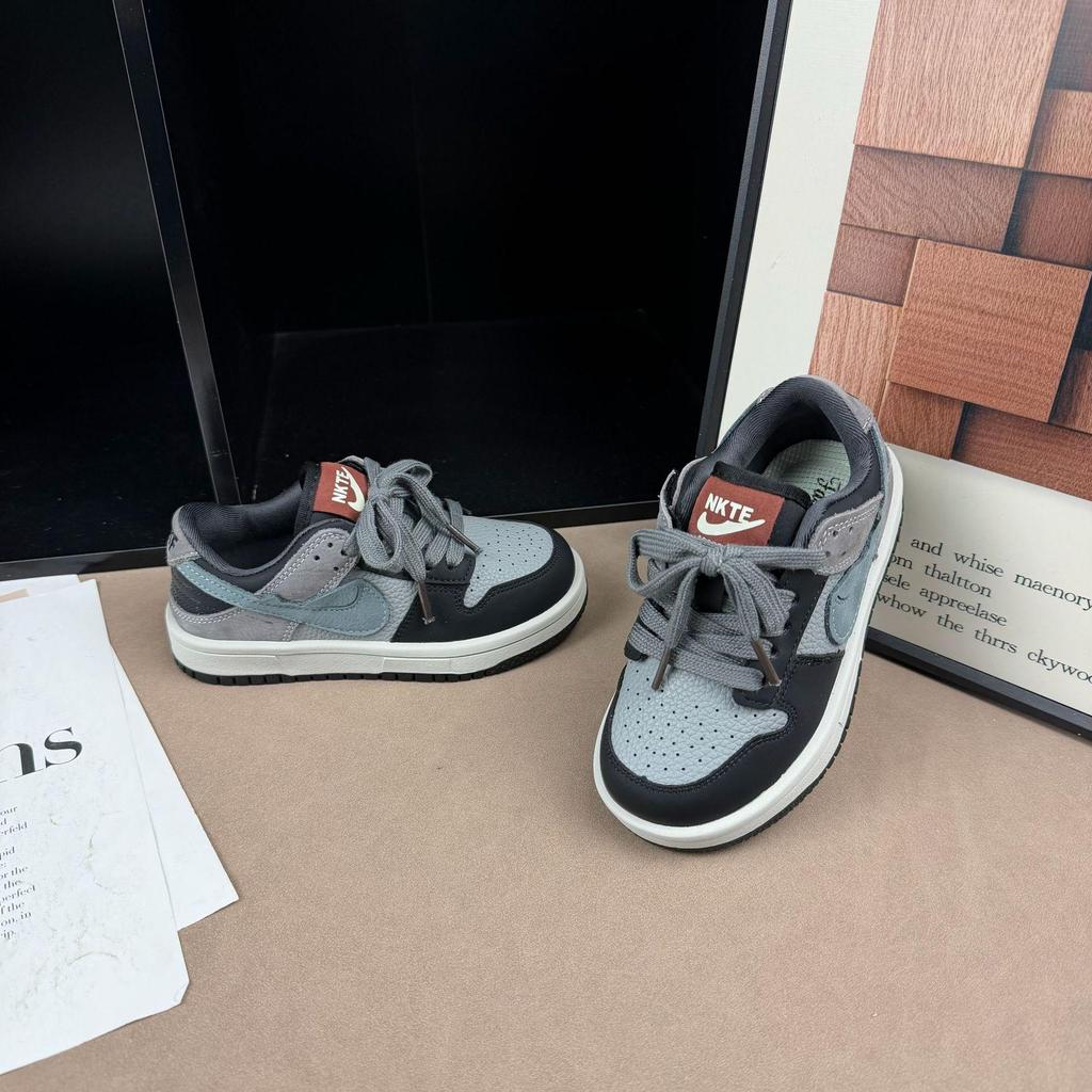 Children's Unisex Breathable Non-Slip Low-Top Sports Shoes for Spring/Autumn Versatile Student Casual Wear