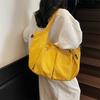 Tide cool fashion casual light luxury niche nylon bag large capacity women's shoulder commuter messenger bag