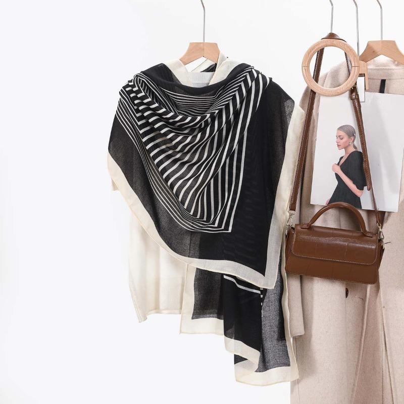 New cotton and linen feel simple color matching letter O scarf fashion travel sunscreen yarn