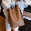 Bucket bag women's bag 2025 new high-end simple large-capacity shoulder bag niche design versatile tote bag