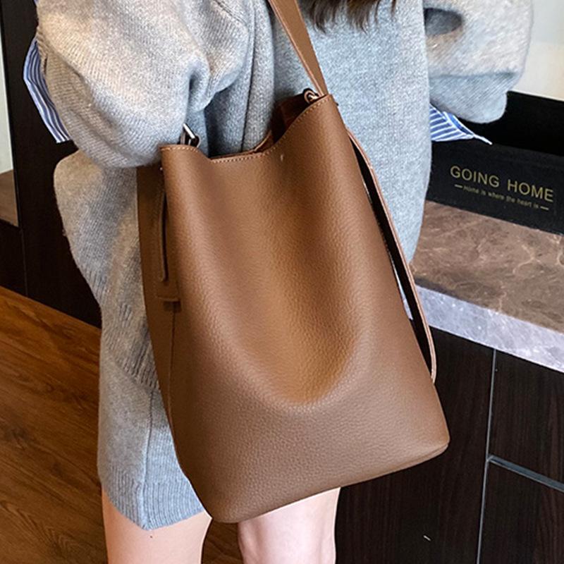 Bucket bag women's bag 2025 new high-end simple large-capacity shoulder bag niche design versatile tote bag