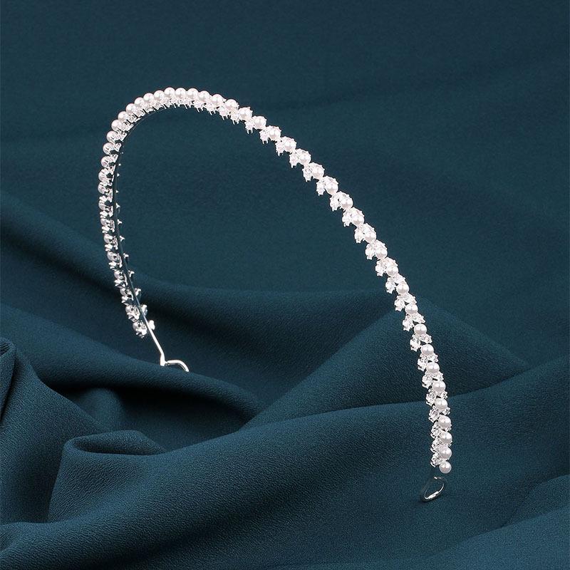 Elegant Zirconia Bride & Bridesmaid Headband: High-End, Simple Design Hair Accessory