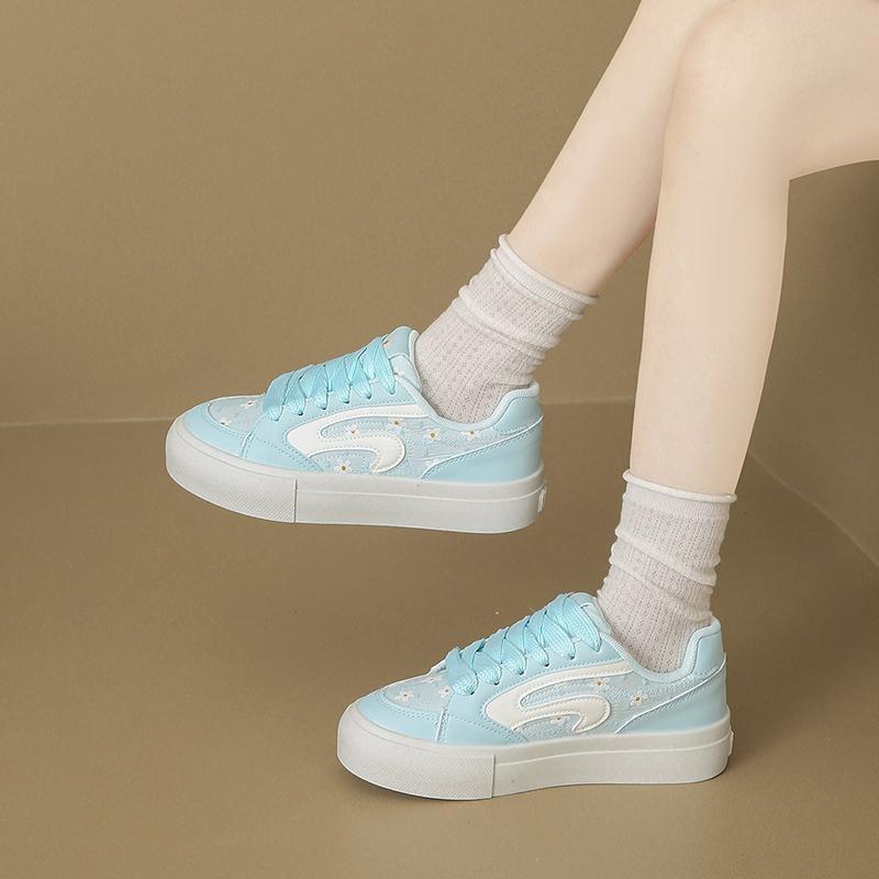 Fashion CRLAYDK Women's Classic Retro Flower Sneakers Casual Skate Fashion Low Top Shoes Leather Walking Comfort Anti Slip Tennis