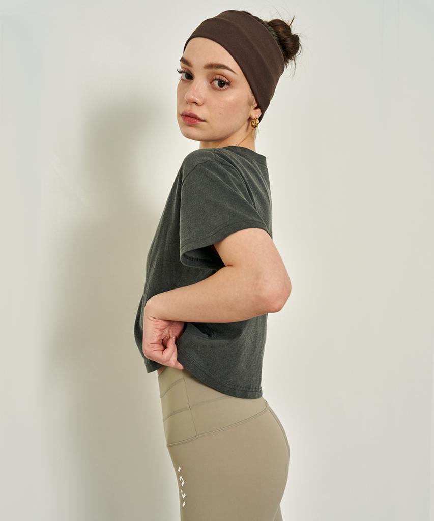 INJIACTIVE Boxy Logo Crop Top Pigment Grey
