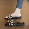 Temperament small fragrant wind flat bottom cool slippers women wear thick bottom outside in summer go out to the beach with skirt one-word slippers