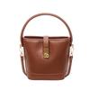 Niche design hand-carried bucket bag women's new high-end retro versatile shoulder messenger bag