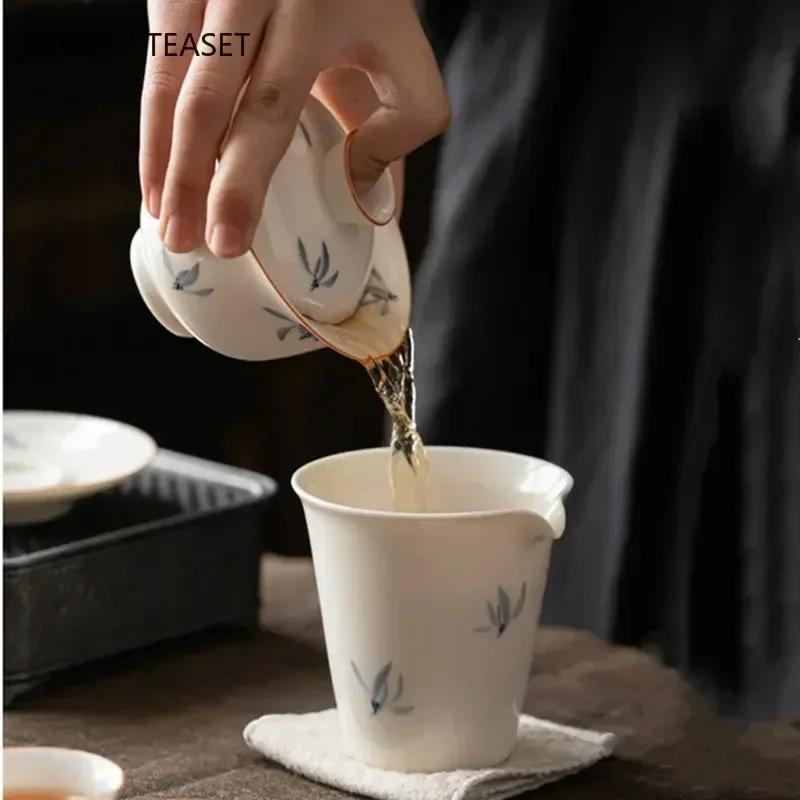Chinese Hand Painted Orchid Ceramic Gaiwan Handmade Porcelain Teacup Travel Portable Tea Bowl Household Tea Set Teaware 160ml