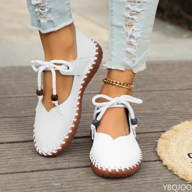 Fashion ightweight shallow mouth round toe soft soled small leather shoes for spring new styles comfortable daily casual women's shoes