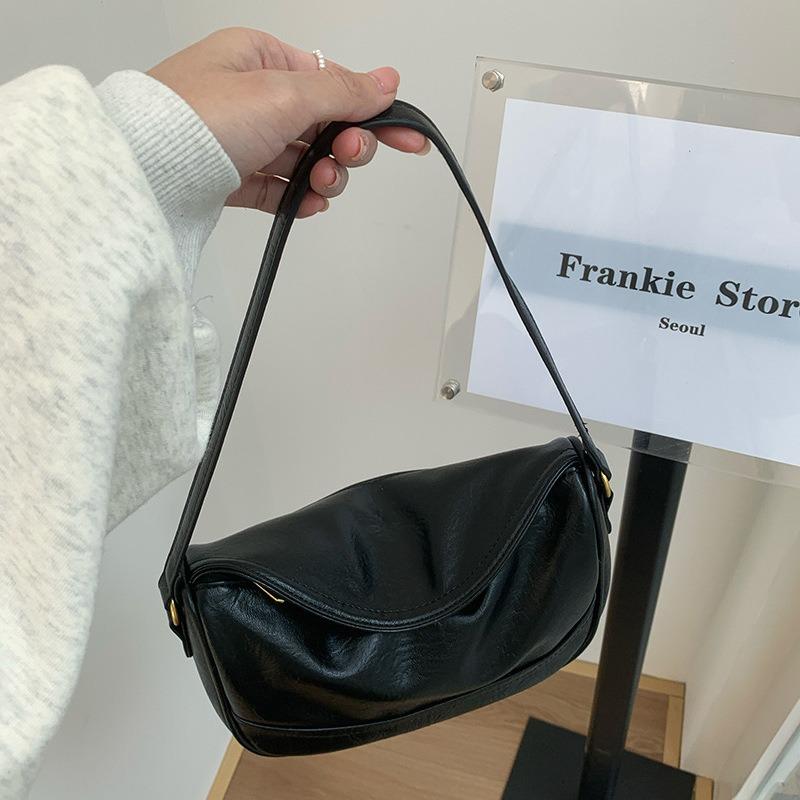 Niche Design Bag Women's New Popular Maillard Retro Shoulder Underarm Bag Versatile Messenger Dumpling Bag