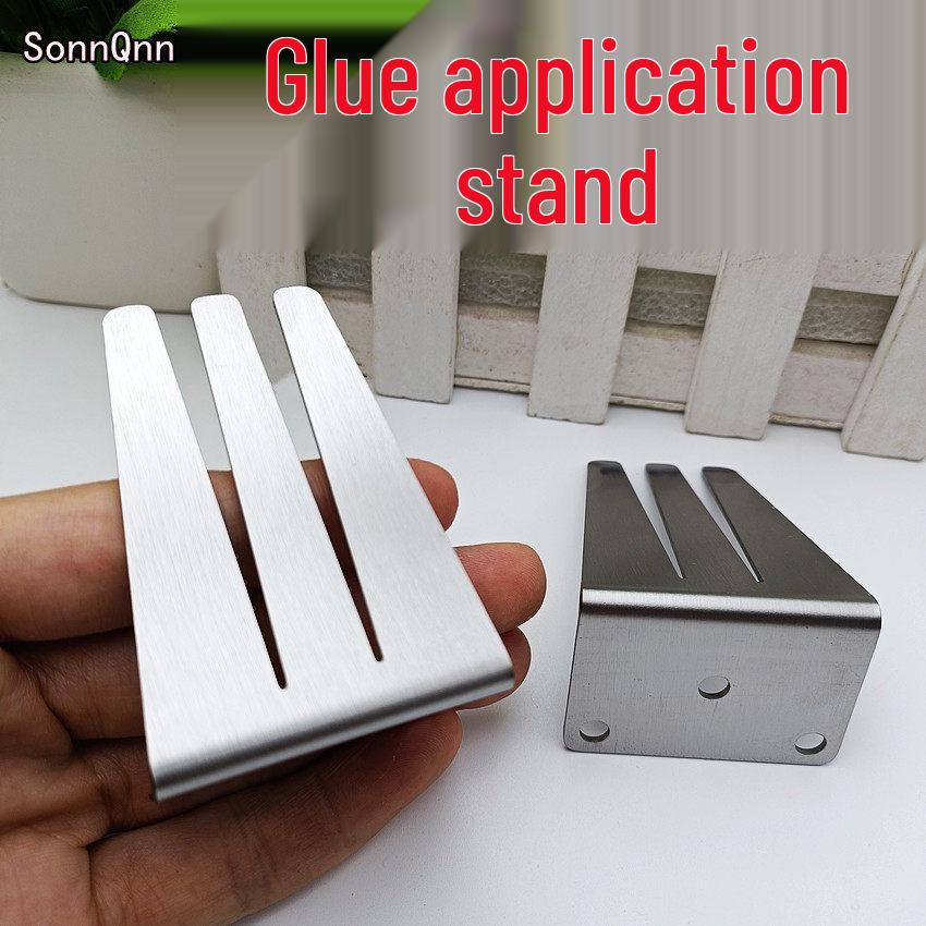 Удаление клея с металлической рамки для ремонта мобильного телефона