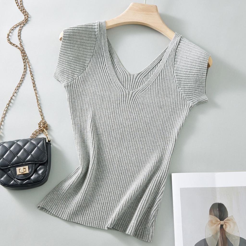 A High-bust, Small-waisted, Hot Girl with Flying Sleeves, Ice Silk, Short-sleeved, Summer-striped Knitted T-shirt, and A Pure and Sensual Top