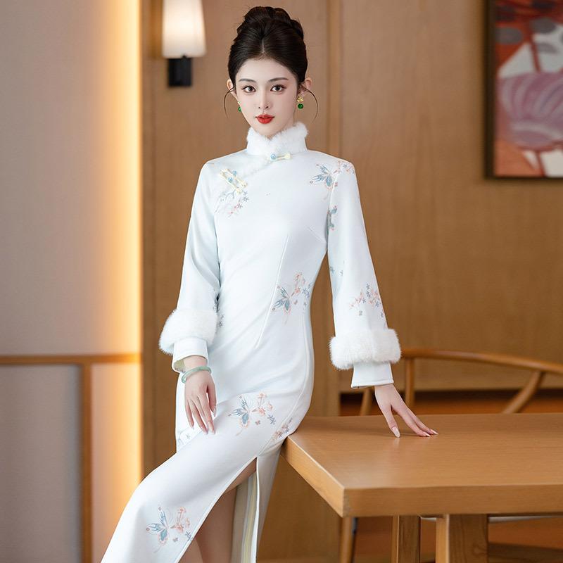 Embroidered White Velvet National Style Suzhou Long-sleeved Improved Cheongsam Winter Thick Women's New Chinese Style New Autumn and Winter