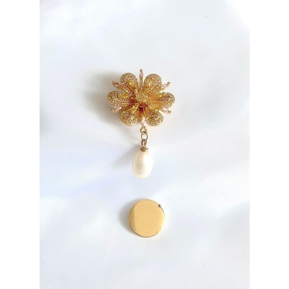 

Лепестки, геометрические постепенные изменения циркон анти-свет брошь с бриллиантами блестящие универсальные хипстерские роскошные аксессуары для женщин слоновая кость