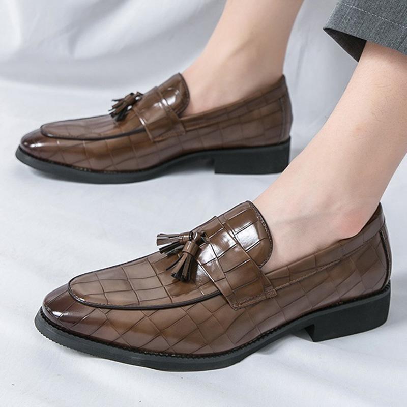 Fashion British Luxury New Designer Alligator Pattern Tassels Formal Shoes For Men Dress Wedding Prom Homecoming Zapatillas Hombre