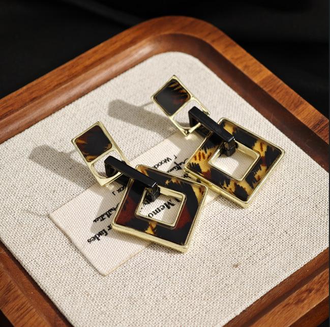 Silver Needle Cross-Border Leopard Print Elegant Women s Earrings