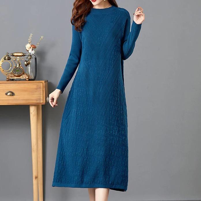 Plus-size Sweater Dress for Women in Autumn and Winter Long Knee-length Knitted Sweater Loose Solid Color Pullover