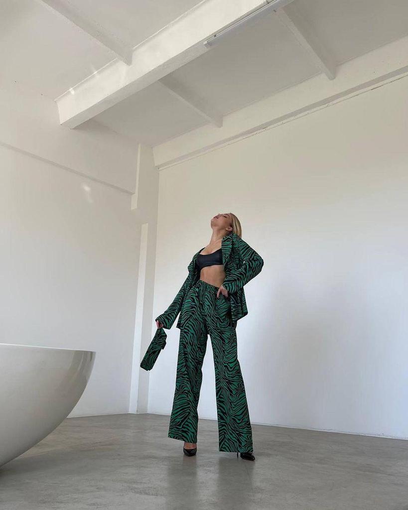 2024 Euro-American Style Autumn/Winter Long Sleeve Stripe Pajama Set - Casual Women's Comfy Pants & Shirt