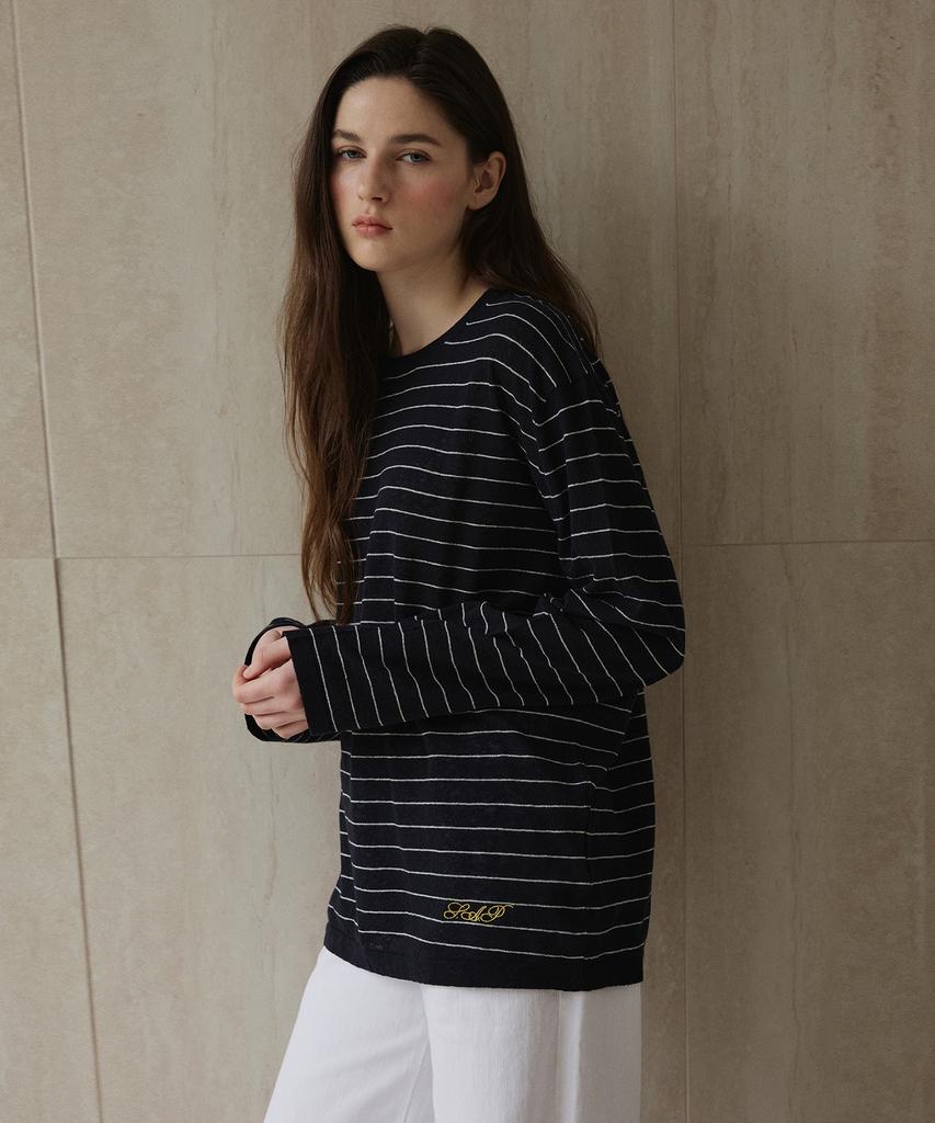 Seutyudioaenpaleukeu Striped Knit_Navy