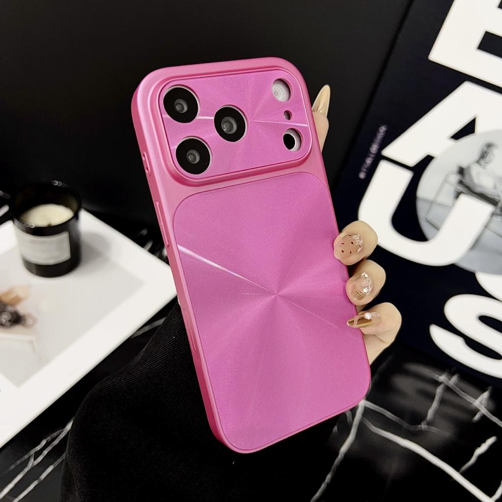 The new iPhone17promax colorful CD pattern mobile phone case is suitable for Apple's 16-second enlarged window hard case