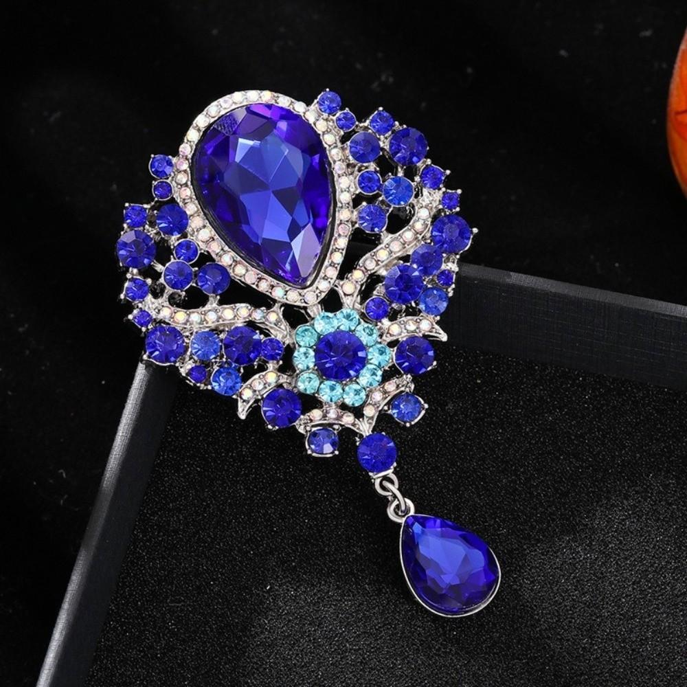 Luxury Rhinestone Rhinestone Bow Tie Clear Crystal Vintage Fashion Crystal Brooches Dangle Design Large Crystal Teardrop Brooch