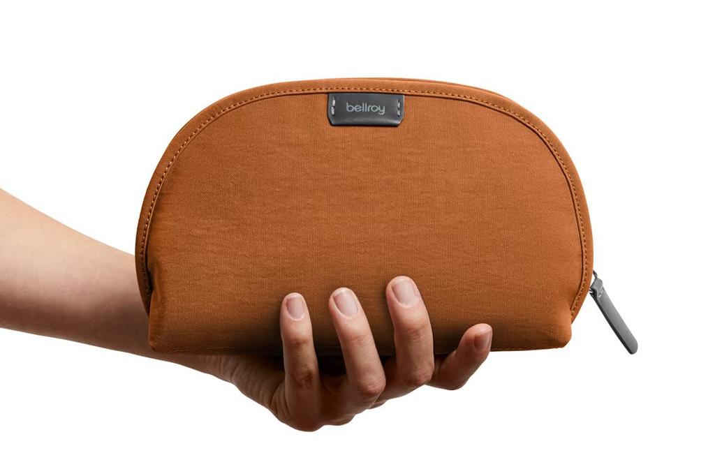 Bellroy Classic Everyday Leather and Woven Fabric Small Bronze Pouch, Kit, (Pens, Cables, Cosmetics, Items) -