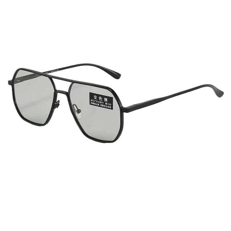 New Metal Polarized Double Beam Pochromic Sunglasses for Men Drive Night Vision Glasses Fashion Shade for Men Women