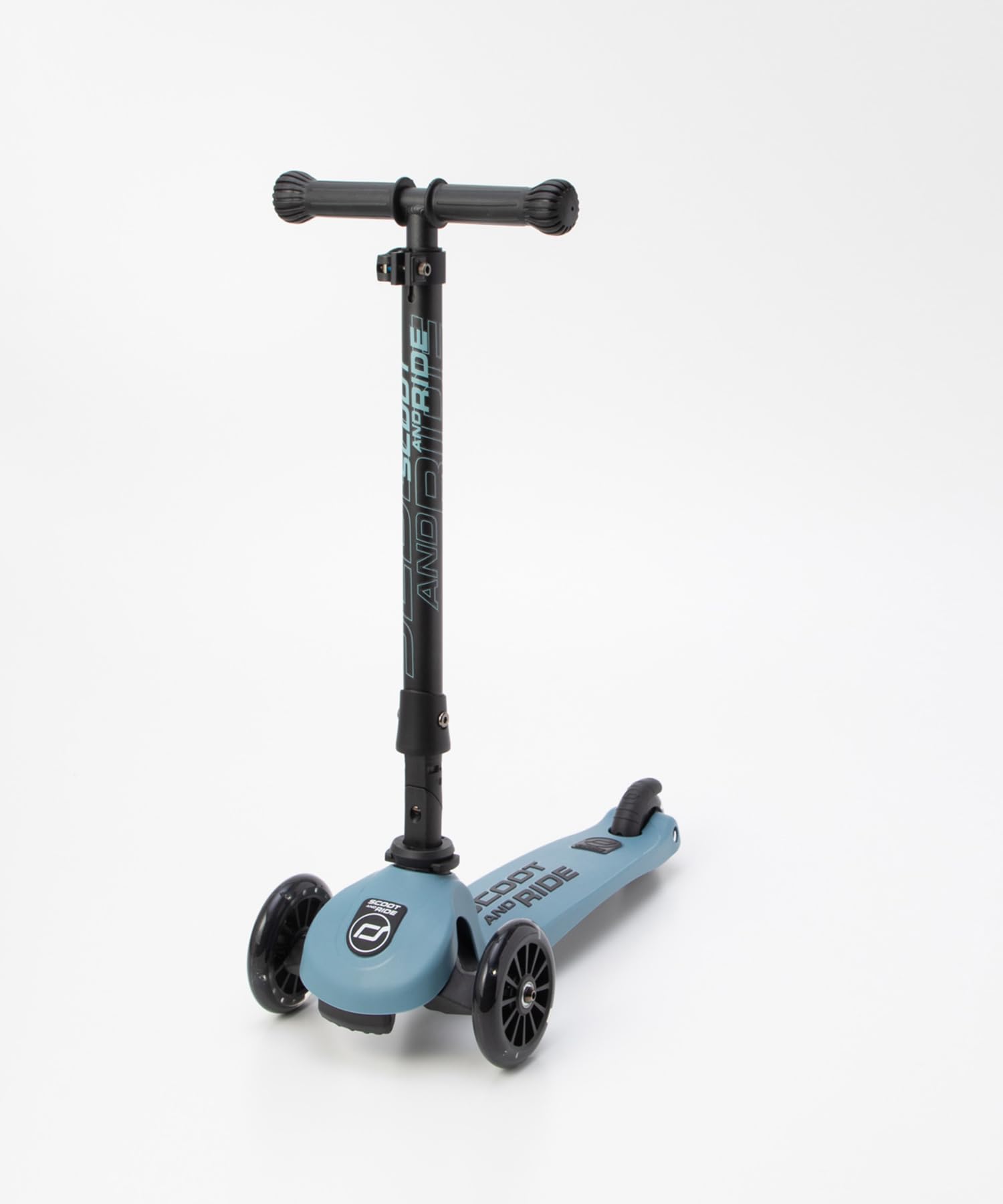 

Highwaykick3LED Kids Scooter Kickboard STEEL Scoot&Ride [Used]