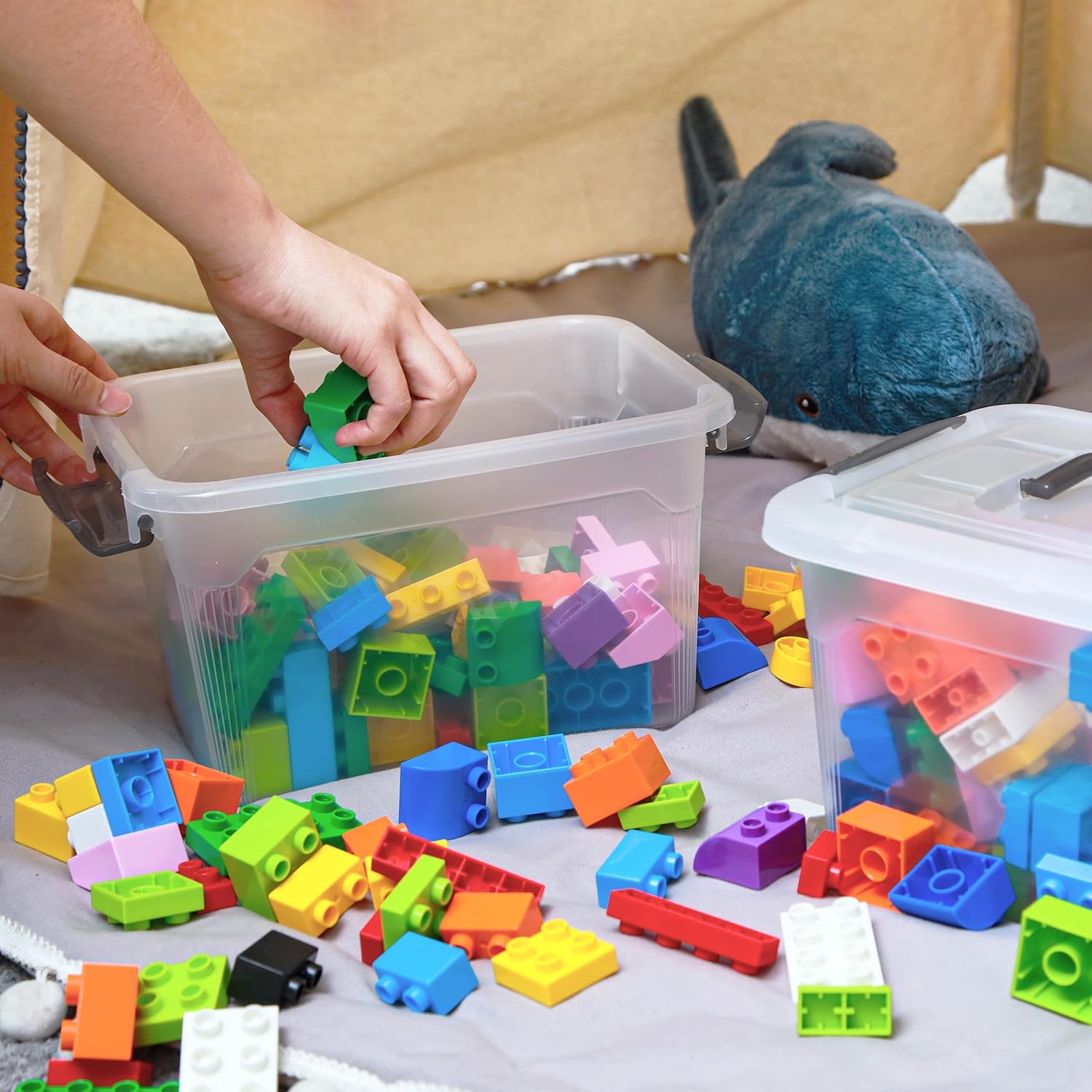 Citylife 4 Packs 6 QT Storage Bins with Lids Clear Plastic Bins with Grey Handle Stackable Storage Containers for Organizing 10160₽