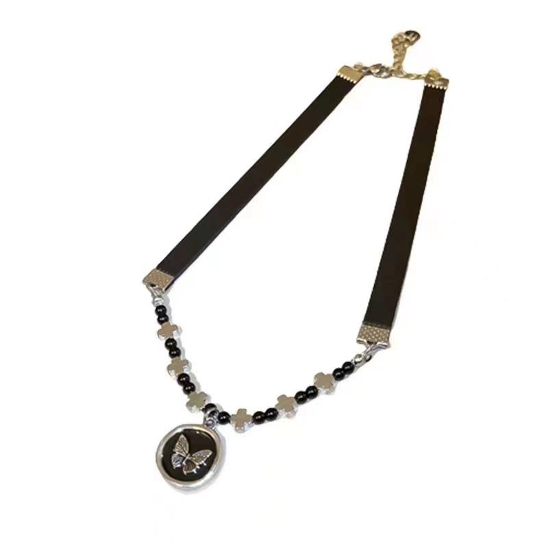 

Personalized sweet and cool wind dripping oil butterfly leather necklace collarbone chain Korean temperament niche neck chain accessories