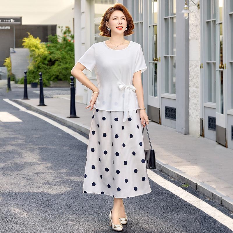 

Plus-Size Floral Two-Piece Set: Summer Top & Skirt for Middle-Aged Women 3XL белый