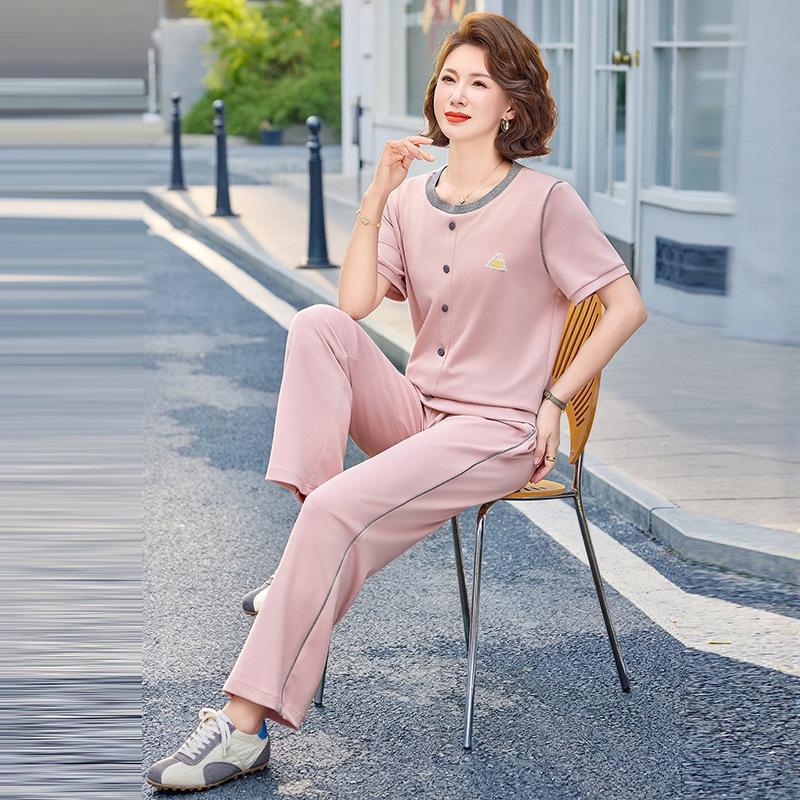 

Women s Casual Summer Sports Set: 2026 Stylish Round Neck Age-Reducing Hoodie Two-Piece XL [For 40-48 kg]