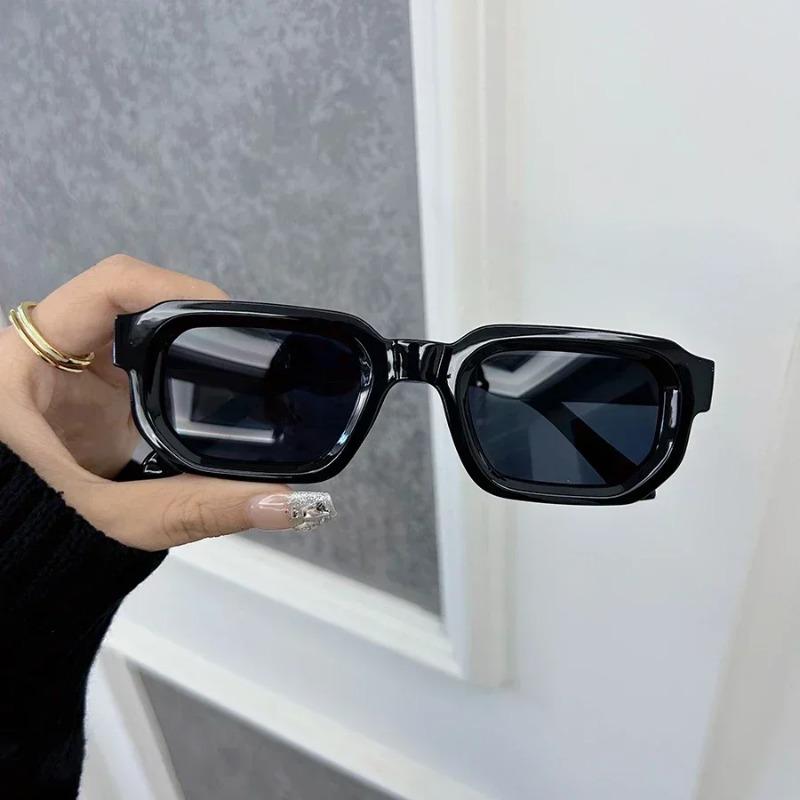 Luxurious Designer Rectangle Sunglasses for Men Women Fashion Brand Casual Outdoor Anti Glare Eyewear Unisex