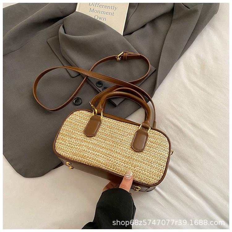 Niche Design Spring and Summer New Straw Box Bowling Bag 2025 New Versatile Splicing Shoulder Handbag Women