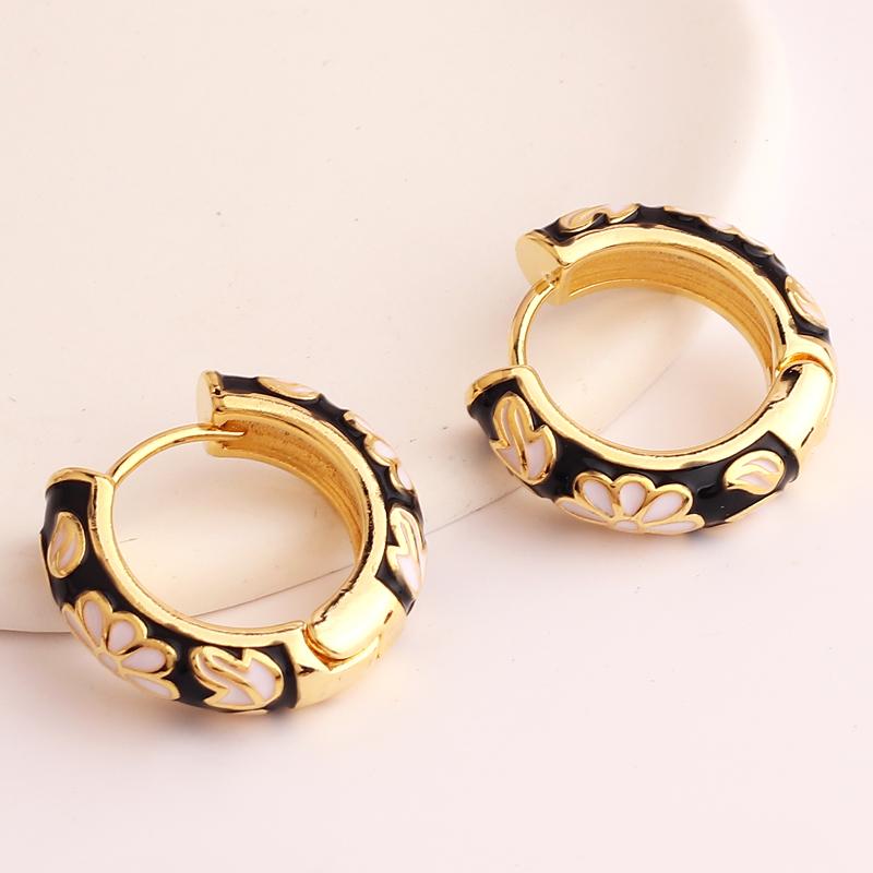 Vintage Enamel Flower Chunky Hoop Earrings For Women Retro Metal Geometric Circle Small Statement Earrings Party Jewelry Gift