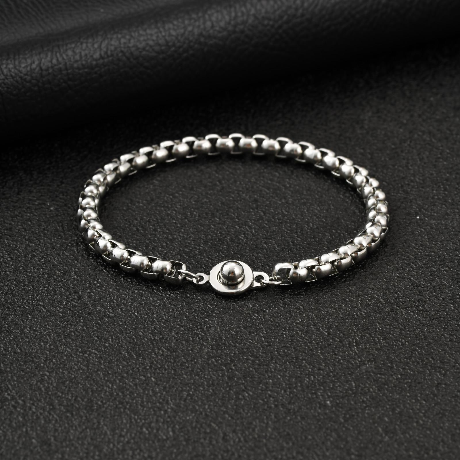 

Vnox Box Chain Snap Button Bracelet for Men Women, Stainless Steel Silver Color 5mm Wide 19cm Bracelets, Minimalist Jewelry Gift 19cm