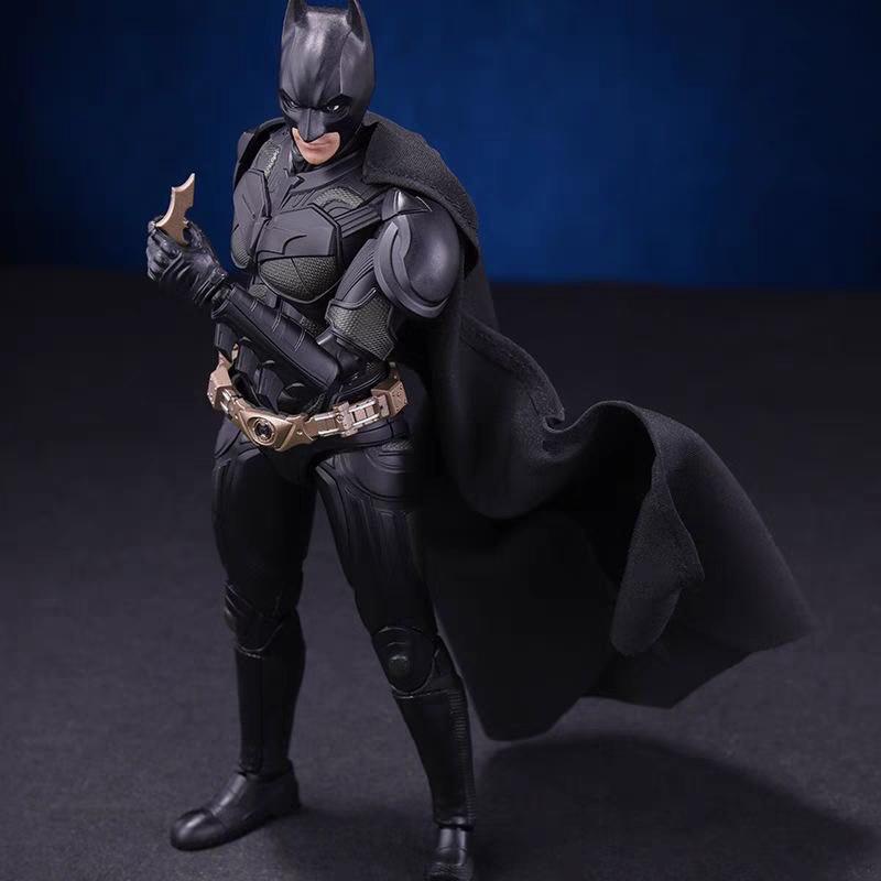 DC Toys The BATPOO THE DARK KNIGHT TRILOGY ASSEMBLY MODEL SERIES Toy Batman Action Figure Model Collect Toys