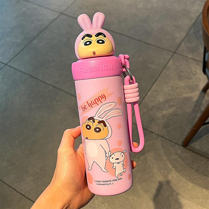 

Crayon Small New Water Cup Детская мультяшная термос-чашка для девочек Практичная чашка для воды Большая емкость для студентов Милая портативная чашка для воды 460ml