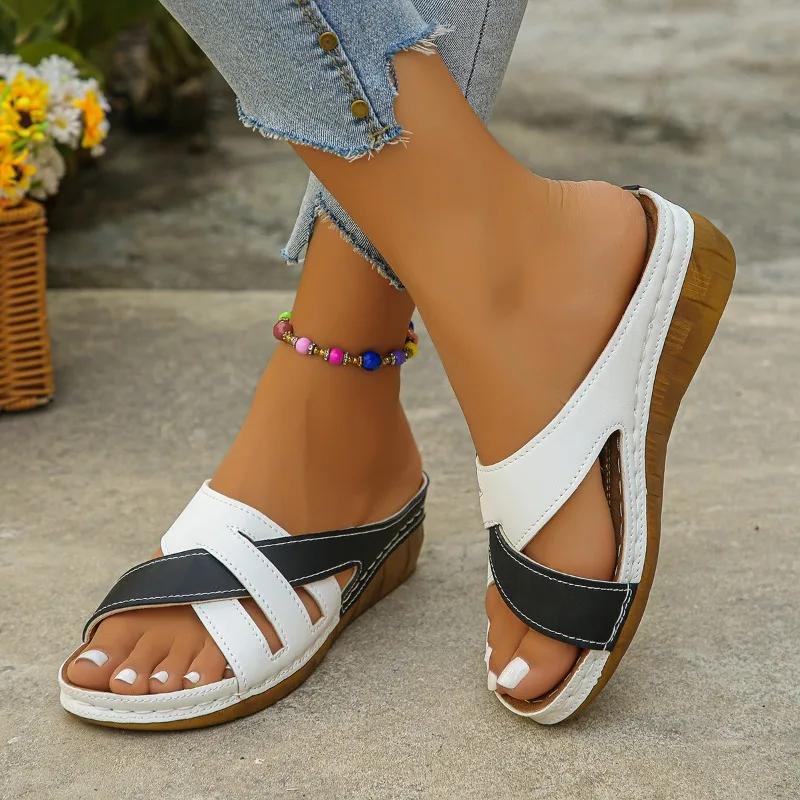 2025 Brand Ladies Shoes Open Toe Women's Slippers Color Matching Casual Plus Size Best Seller Beach Flat Slipperszapatos