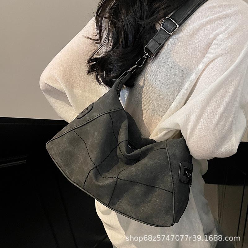 Retro Matte Large-capacity Messenger Bag Women's 2025 New Casual Versatile Pillow Bag Commuter Shoulder Bag Bag