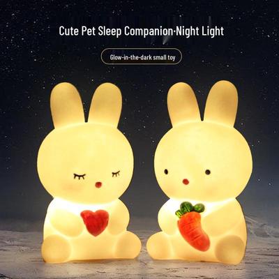 LED Zamanlayıcılı, Düğme Pilli ve Dekoratif Hediye ile Karikatür Tavşan Silikon Gece Lambası.