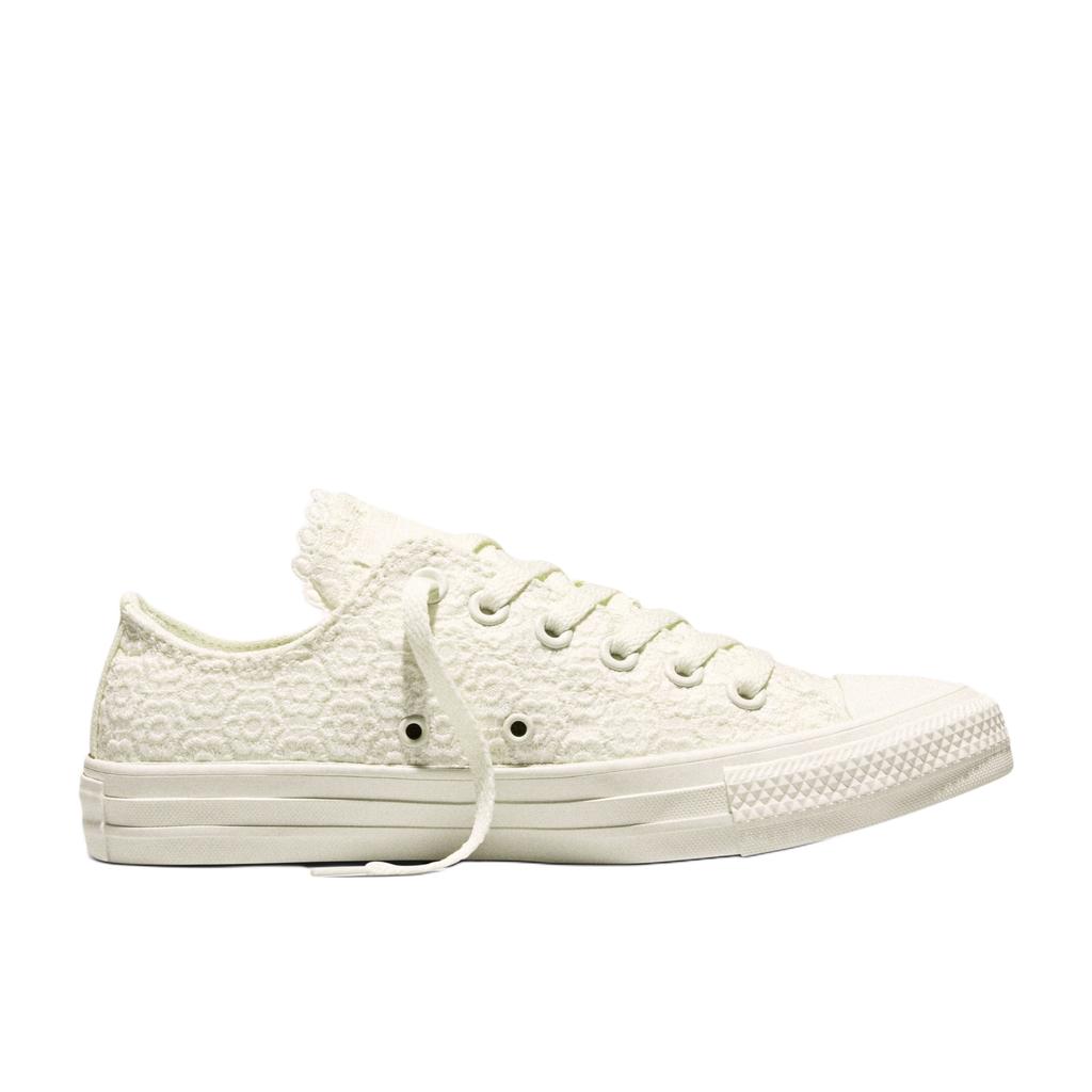 Converse Chuck Taylor All Star Cushioning Low top Skateboard Shoes Women's A16907C