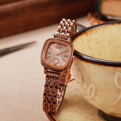 Reloj de esfera pequeña de estilo frío para mujer, temperamento simple, nicho exquisito, correa de acero, cuadrado, de cuarzo