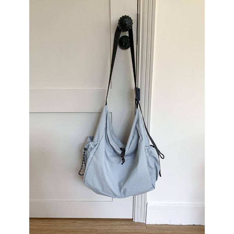 Crossbody Bag Women's Large-capacity Fashion Casual Nylon Dumpling Bag Women's Niche Zipper Versatile Student Shoulder Bag