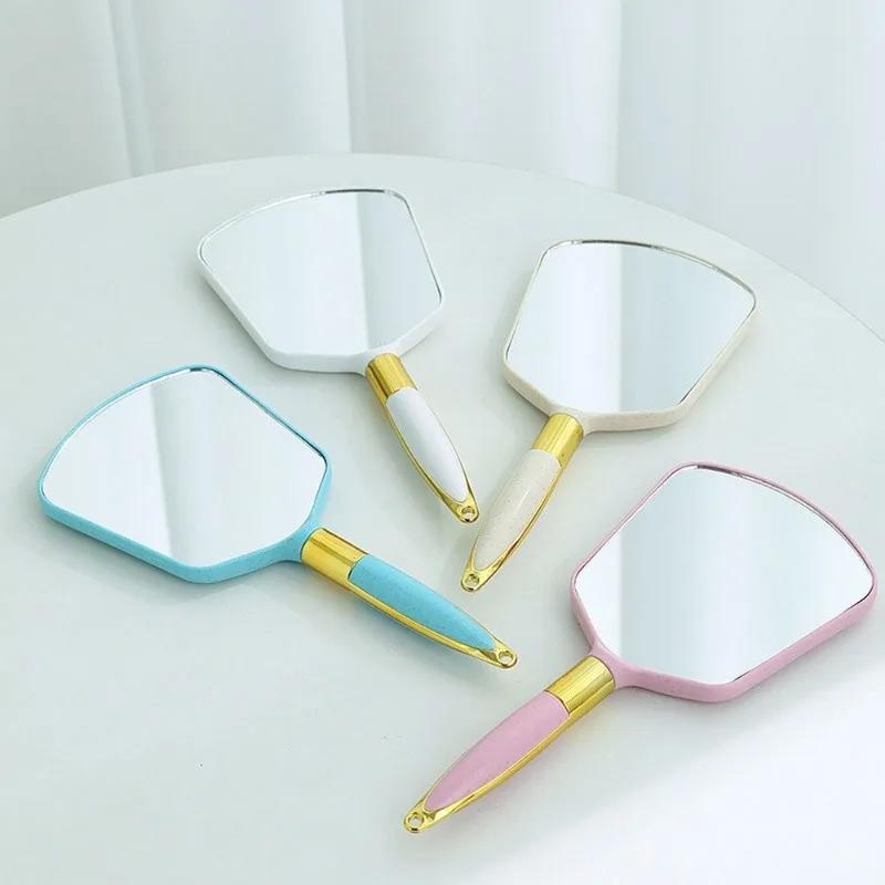 HD Makeup Mirror European-style High-quality Handheld High-end Beauty Portable Retro Pattern Vanity Mirror
