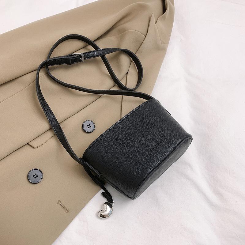 

Новая модная универсальная наплечная сумка-мессенджер, высококлассная, однотонная, повседневная, простая наплечная сумка-мессенджер, женская no pendant чёрный