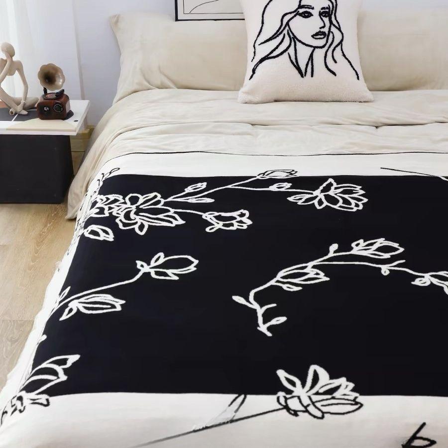 

Винтажный плед «Магнолия» - Для использования с кондиционером, Покрывало для французской кровати, Офисный плед для сна и Украшение для черного дивана 130x170cm