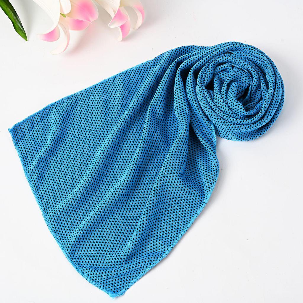 Serviette de Sport Rafraîchissante en Soie Glacée - Séchage Rapide, Logo Personnalisable, Parfaite pour le Fitness au Printemps et en Été