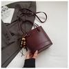 Niche High-End Women's French Luxury Woven Shoulder and Crossbody Bucket Handbag