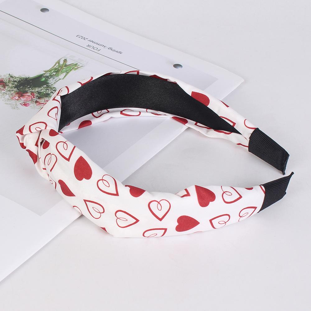 Women's Heart Print Knot Hairband Fabric Printed Pressed Hair Ring Face Washing Hair Band Stylish Accessory for Daily Use