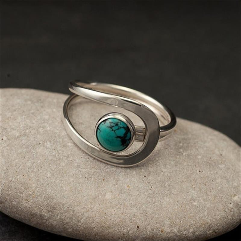 Huajie Women's Classic Loop Design Imitating Turquoise Inlay Rings Elegant Retro Female Copper Ring  Trendy
